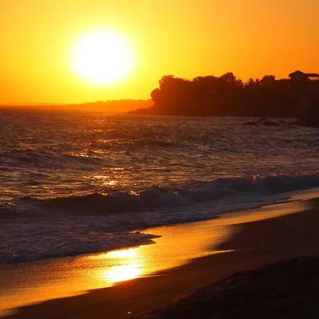 Lejlighed Magical Sunset Flat, In An Olive Grove By The Beach *