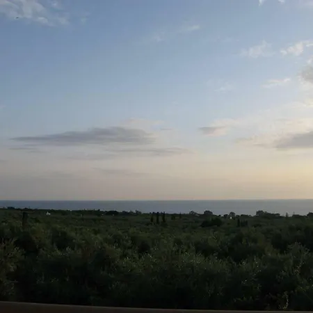 Magical Sunset Flat, In An Olive Grove By The Beach アパート *