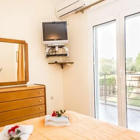 Magical Sunset Flat, In An Olive Grove By The Beach アパート Kánalos