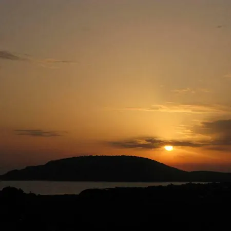 Magical Sunset Flat, In An Olive Grove By The Beach アパート
